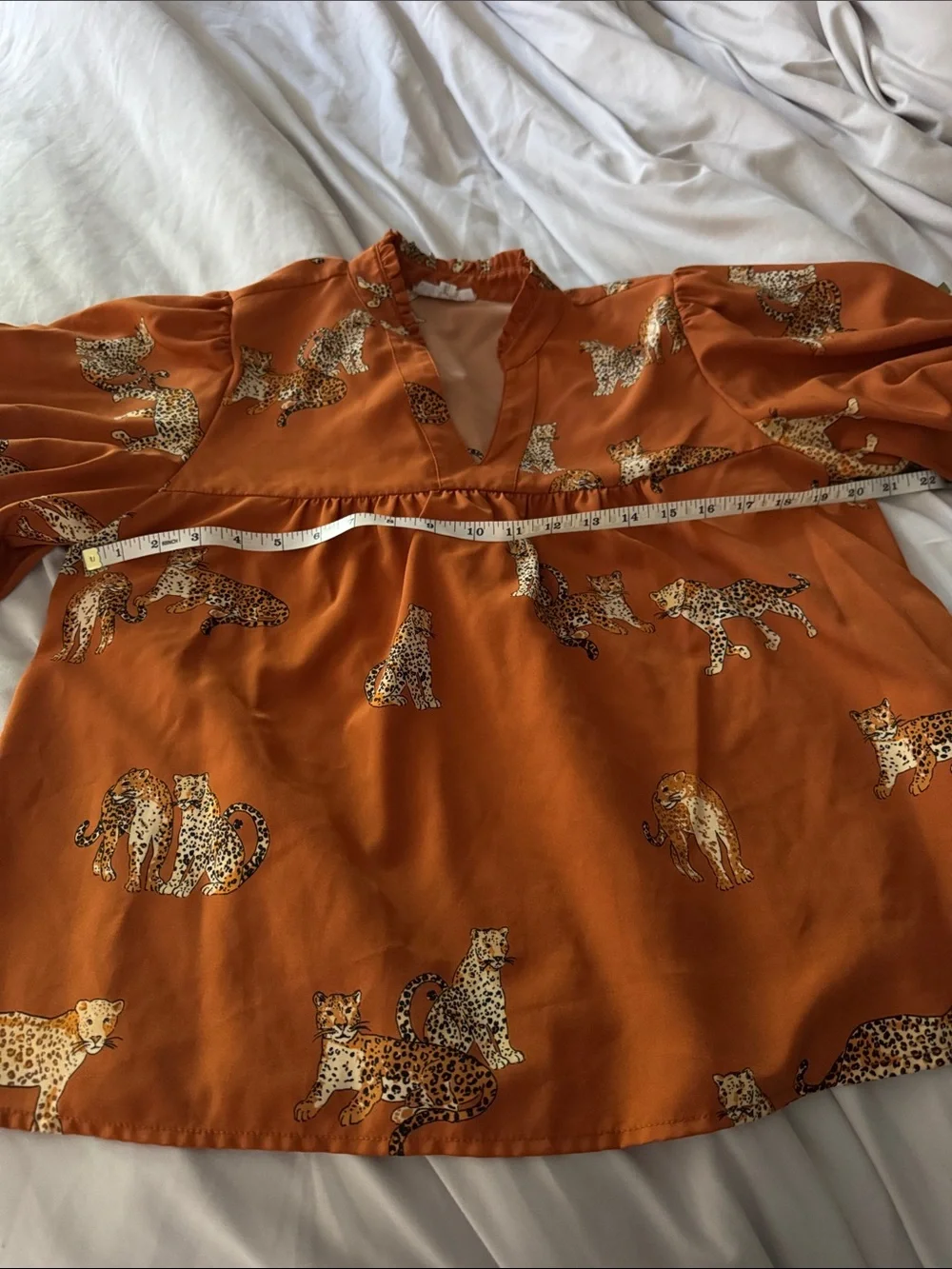THML | Puff Sleeve Cheetah Top Size M - Picture 8 of 9